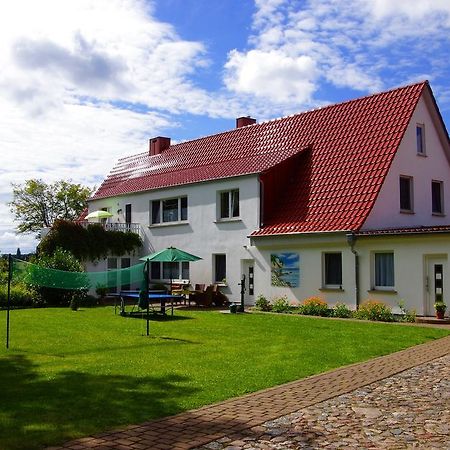 ベルゲン・アウフ・リューゲンUrlaub Auf Der Insel Ruegenアパートメント エクステリア 写真